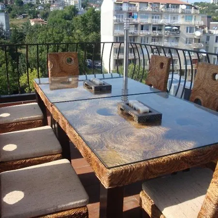 شقة Chezarino Penthouse
