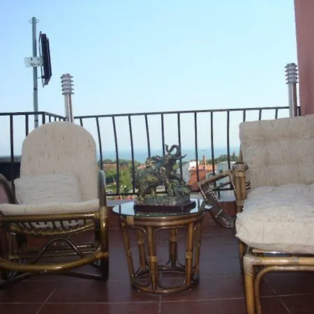 Chezarino Penthouse *