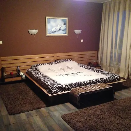 Chezarino Penthouse *