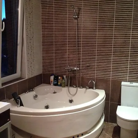 Chezarino Penthouse شقة *